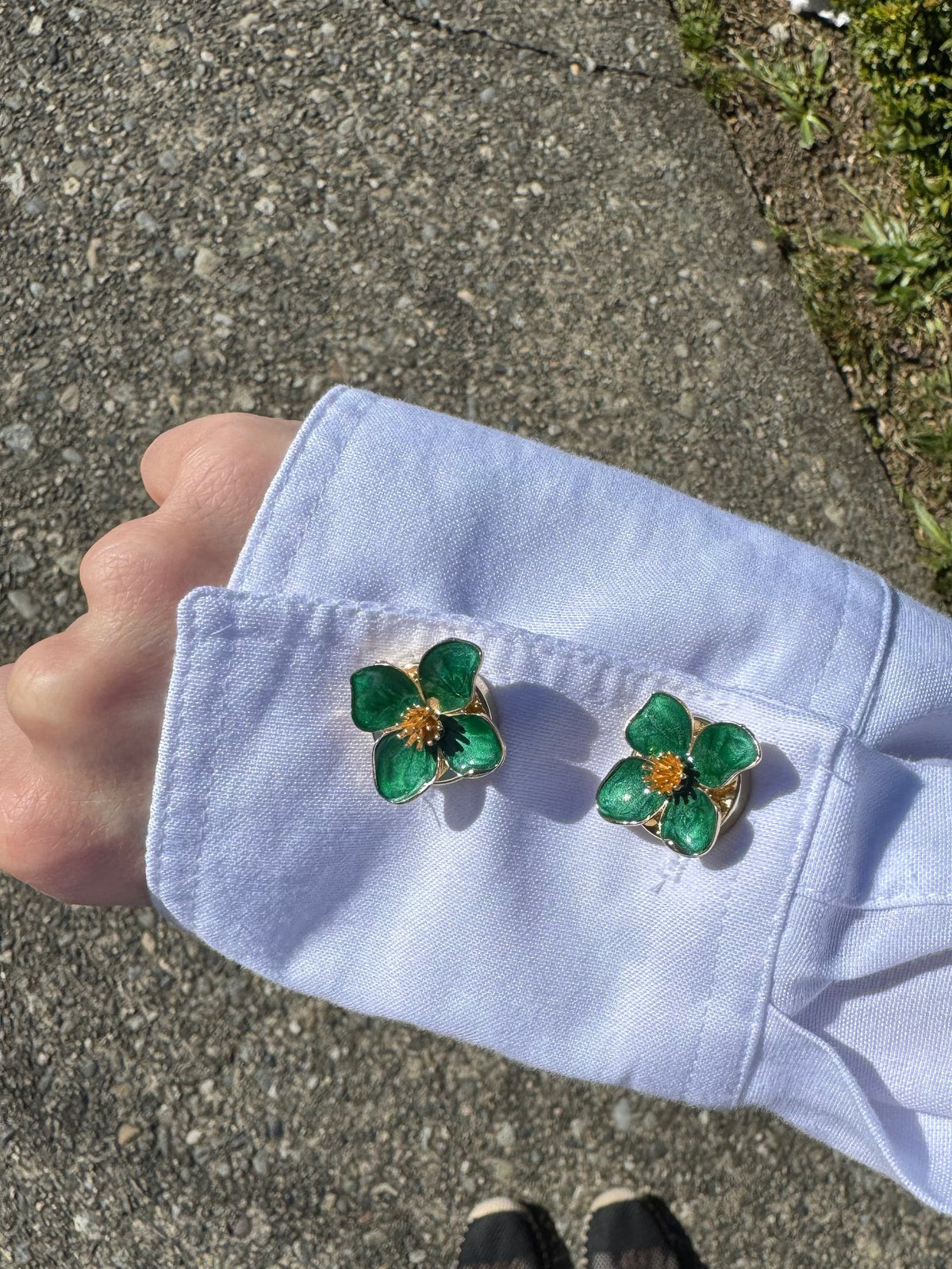 Refined by JV Emerald Fleur button covers featuring gold-tone metal and green enamel floral design, set of two.